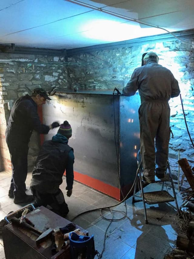 Découpage sécurisé d'une vieille citerne